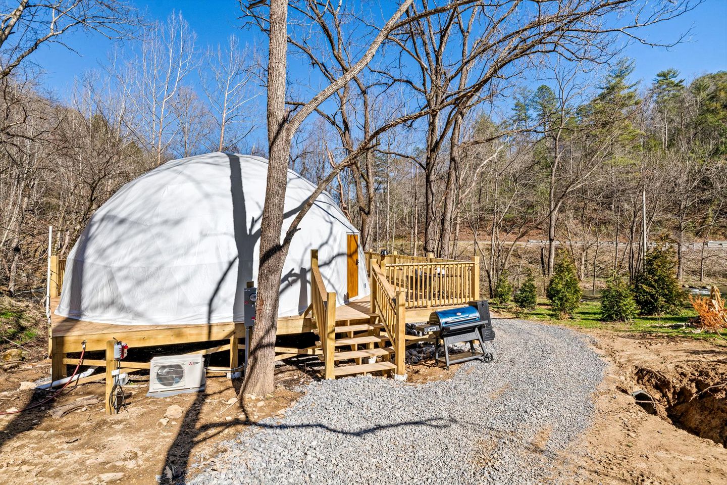 Fantastic Dome Rental for an Amazing Tennessee Glamping Experience