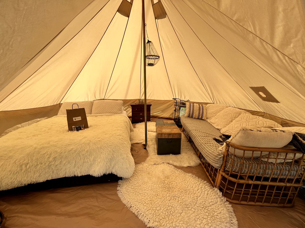 Glamping Tent at the Koi Pond for a Romantic Getaway, Ontario