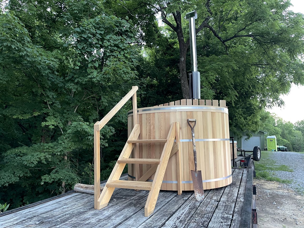 Eccentric Converted Bus, Perfect for a Tennessee Vacation