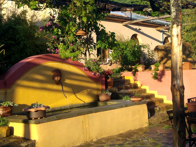 Bell Tents (Italy, Santa Fiora, Tuscany)