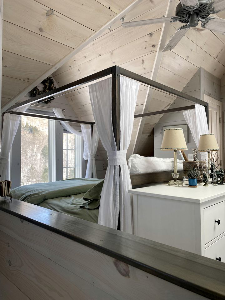 Adorable Cottage makes for a Beautiful Vermont Retreat