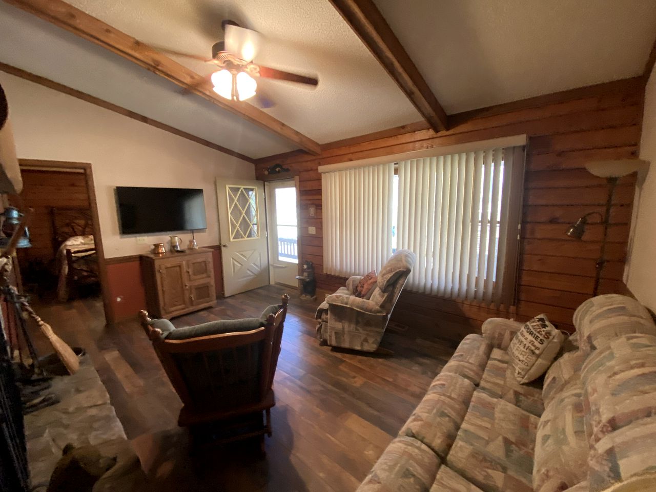 Rustic Log Cabin Rental near Chattahoochee National Forest, Georgia