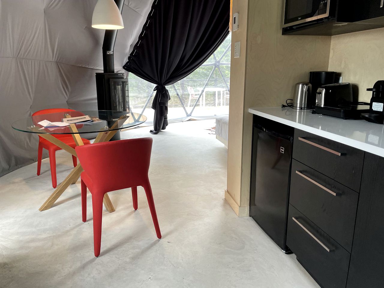 Mont Tremblant Super Dome for Glamping near Quebec