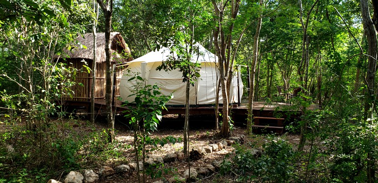 Bell Tents (Mexico, Conkal, Yucatán)