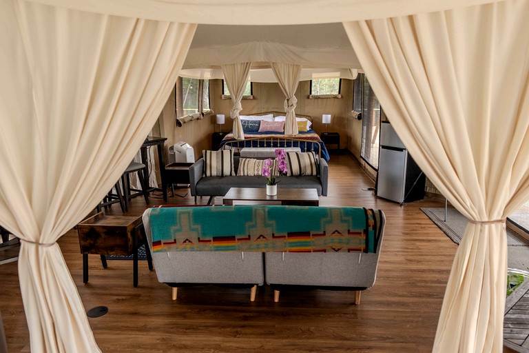 Safari Tents (United States of America, Burnet, Texas)