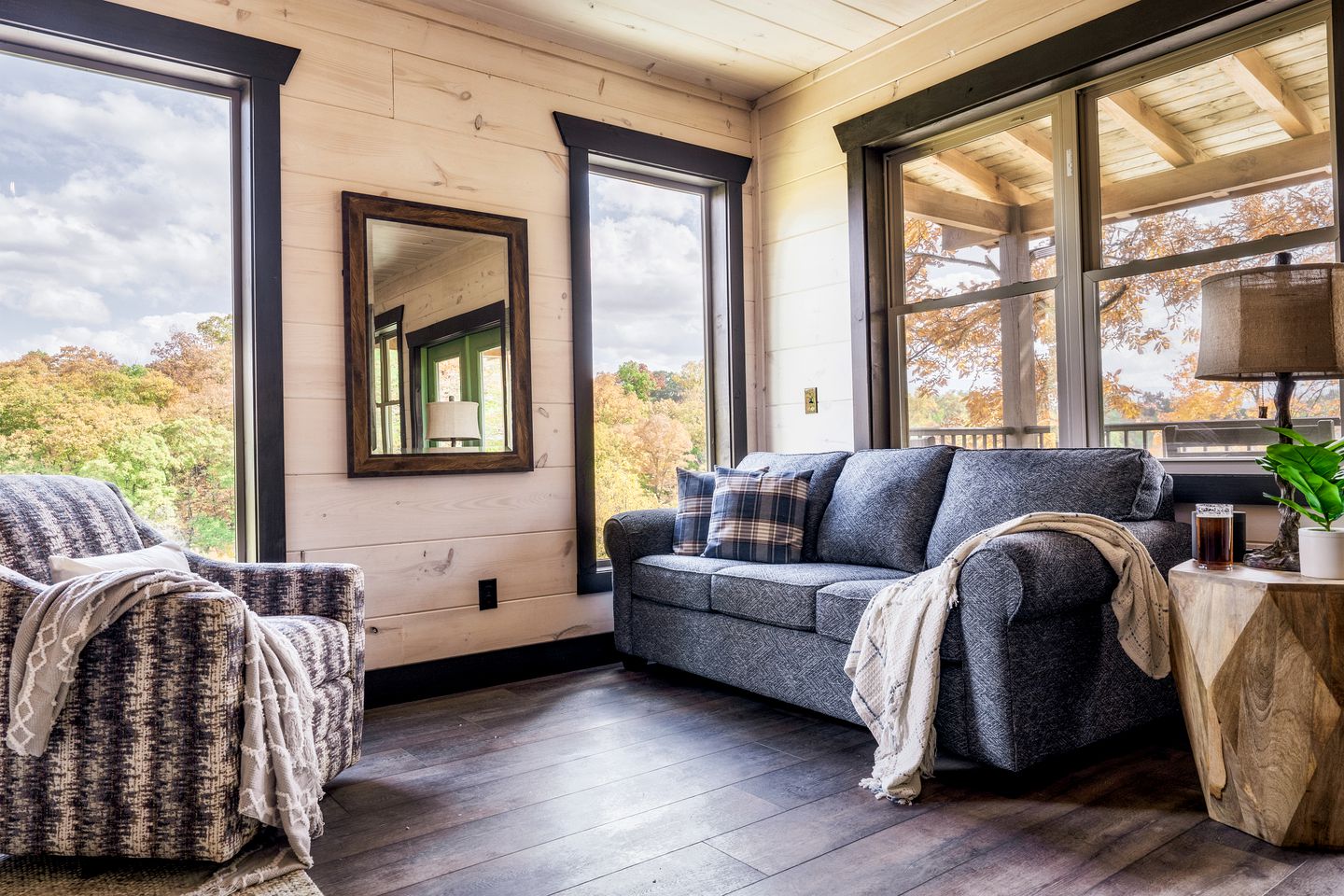 Pigeon Forge Mountain Cabin for Family-Friendly Glamping