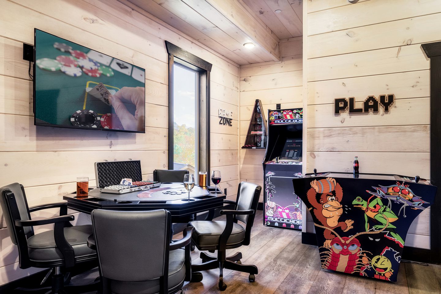Pigeon Forge Mountain Cabin for Family-Friendly Glamping