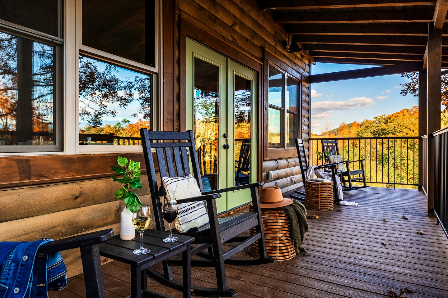 Pigeon Forge Mountain Cabin for Family-Friendly Glamping