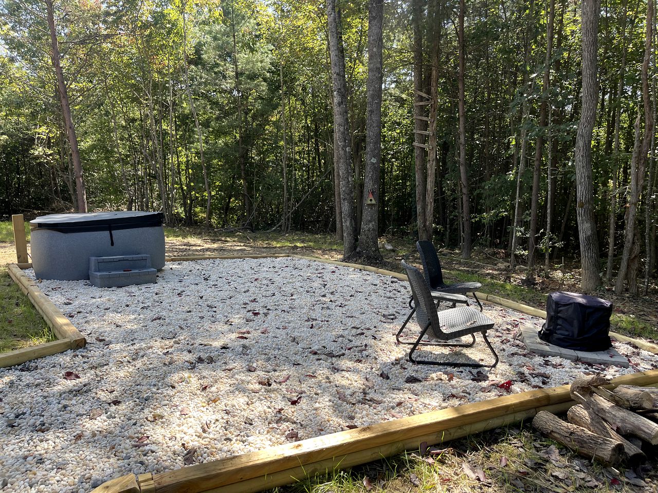 Romantic Escapes in this Stunning A-Frame in North Carolina with Access to a Private Hot Tub and Fire Pit