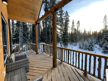 Luxury Cabin Rental for Two with BBQ and Fire Table in Nordegg, Alberta photo 4