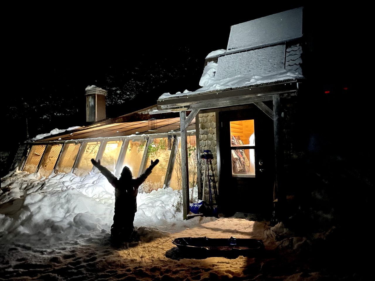 Off-Grid Glamping Stays at this Unique Rental near Quebec, Canada