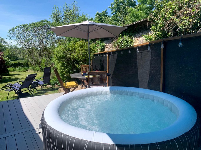 Yurts (France, Saint Sornin La Marche, Haute-Vienne)