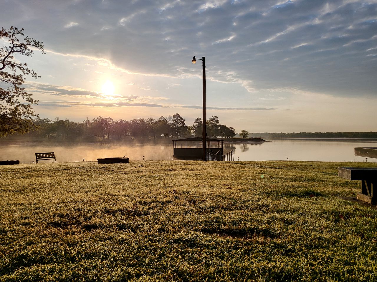 Charming Cabin with Private Dock on Lake for Lovely Family Glamping Near Oklahoma City