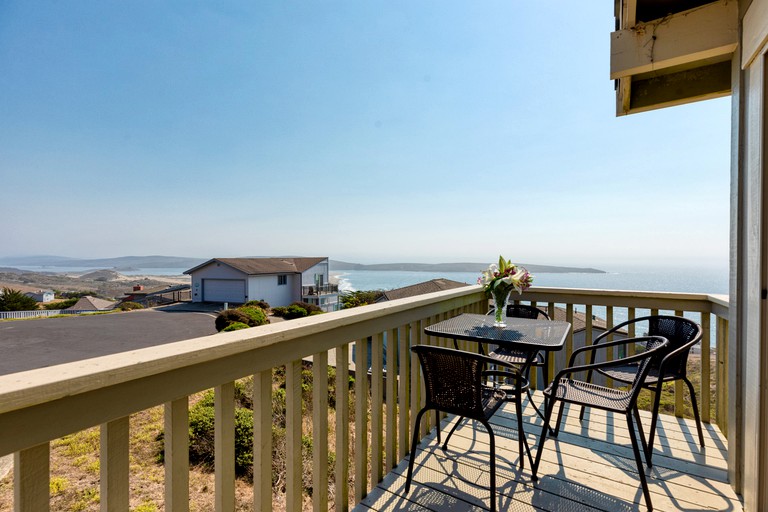 Beach Houses (United States of America, Dillon Beach, California)