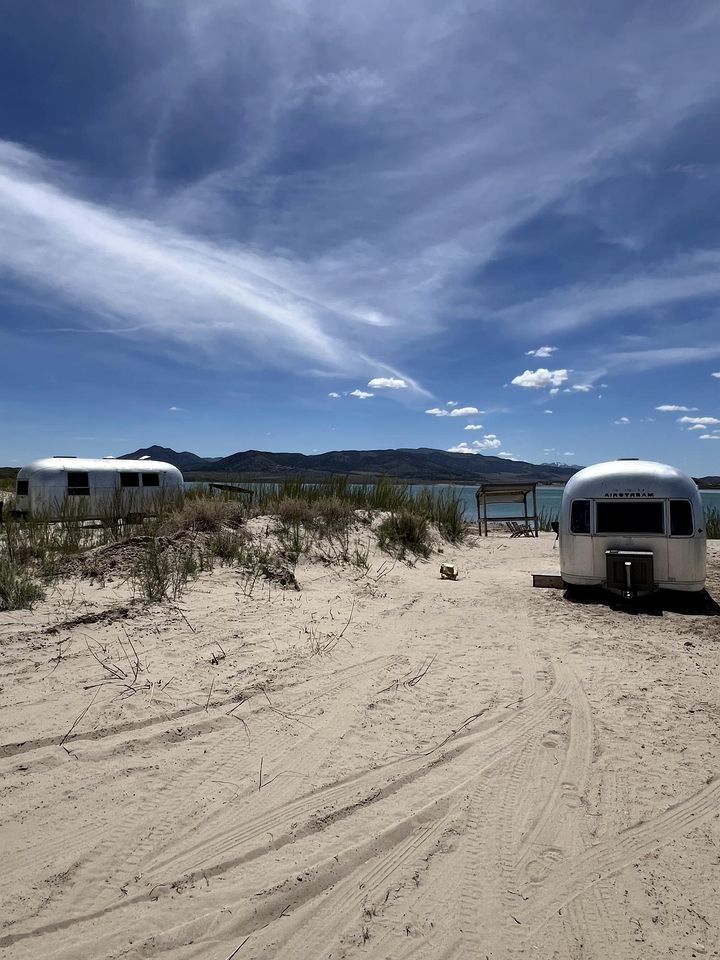 Cozy Airstream on Yuba Lake for an Amazing Couples Getaway in Nature in Utah