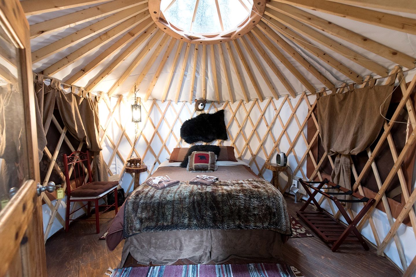 Alaskan Yurt Glamping Village in Seward for a Nature Escape