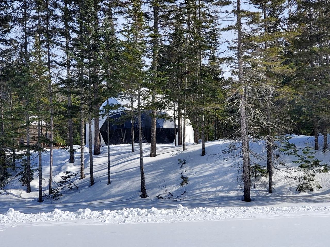 Luxurious, Eco-Friendly Dome in St. Come, Quebec, Perfect for a Glamping Escape in Nature