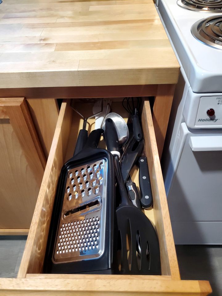 Charming Lakefront Cabin with Sandy Beach Access & Fire Pit Near Lake Cisco, TX