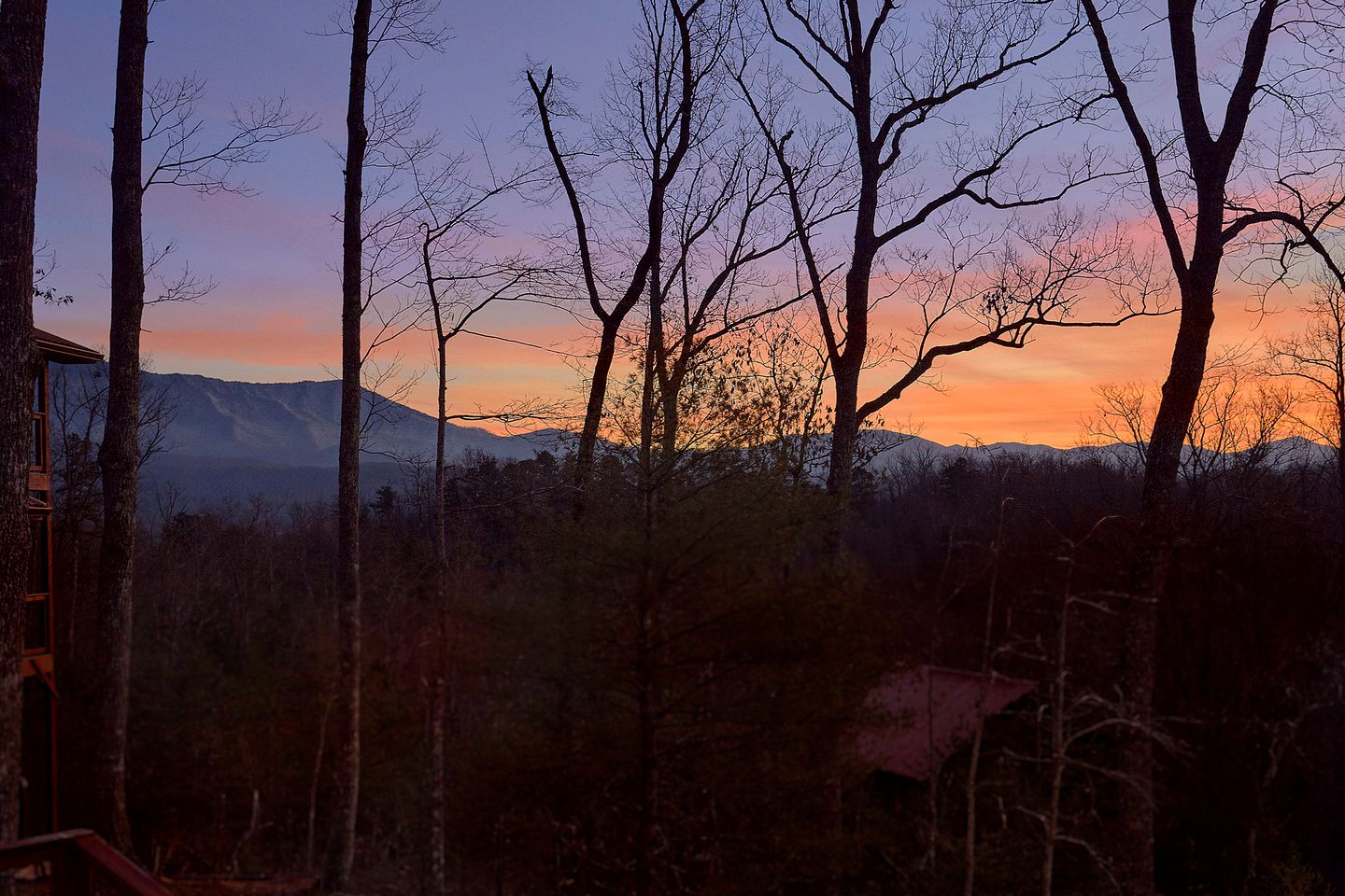 Gatlinburg Glamping Lodge for an Outdoor Adventure near the Great Smoky Mountain National Park