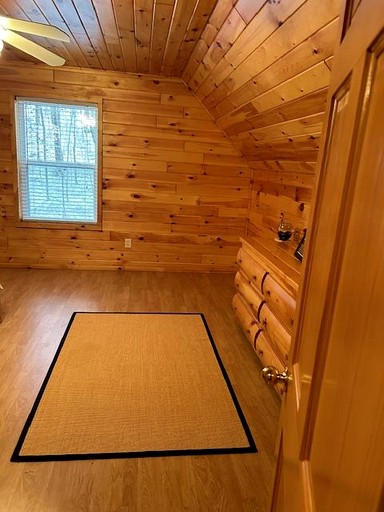 Vacation Rentals (United States of America, Webb, New York)