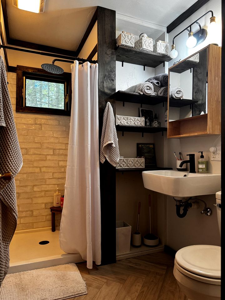 Radiant Cabin Sanctuary near Adirondack Mountains in New York