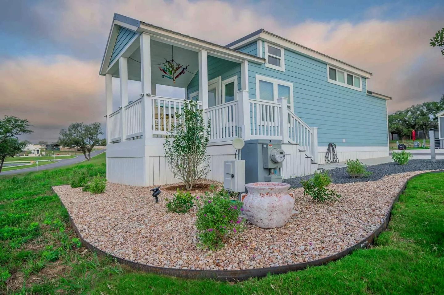 Peaceful Tiny Home Retreat with Pool and Resort Access Near Fredericksburg, TX