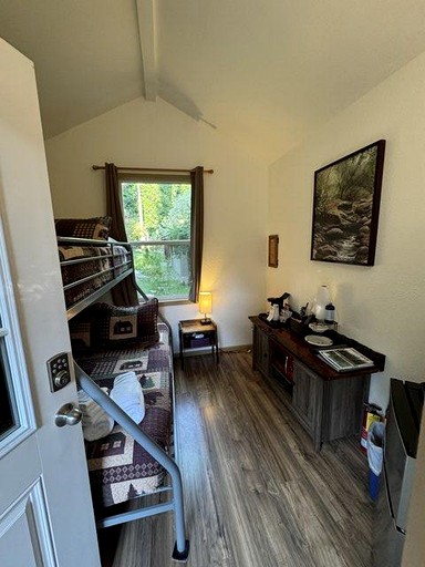 Cozy Studio-Style Cabin for a Glamping Getaway in Clearwater, Oregon | Cabins (Idleyld Park, Oregon, United States of America)