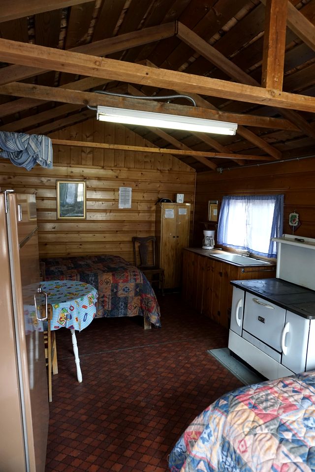 Cabin 2 at Sportsman’s Lodge *NOW WITH WIFI*