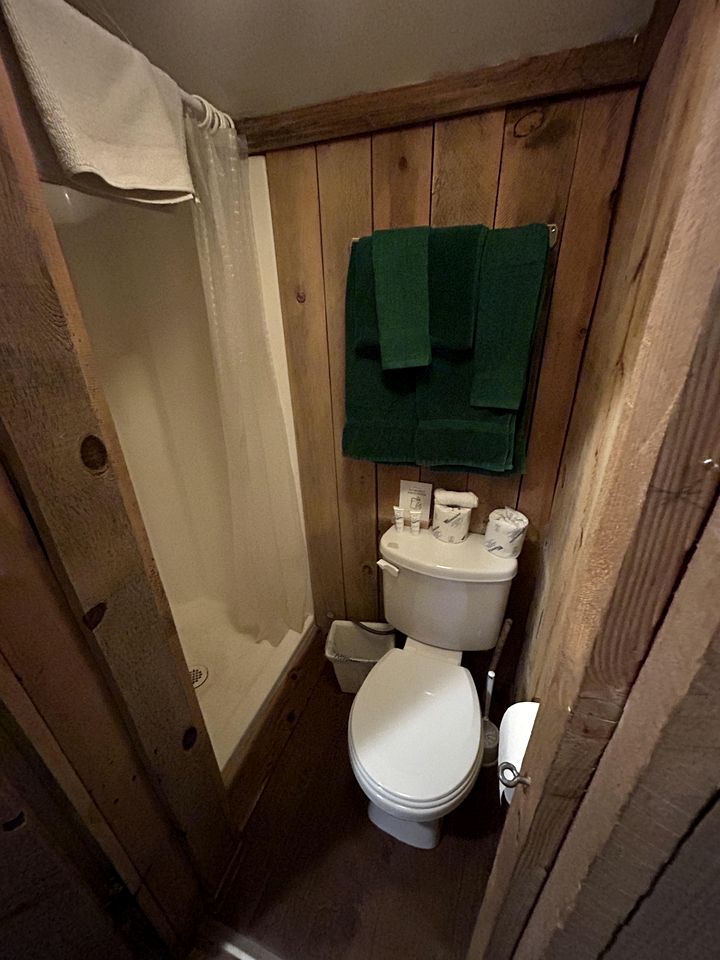 Cozy Studio Cabin in the Heart of Christopher Creek, Perfect for an Arizona Getaway in Nature