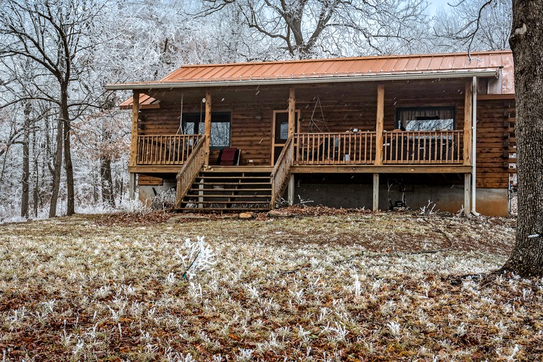 Log Cabins (United States of America, Compton, Arkansas)