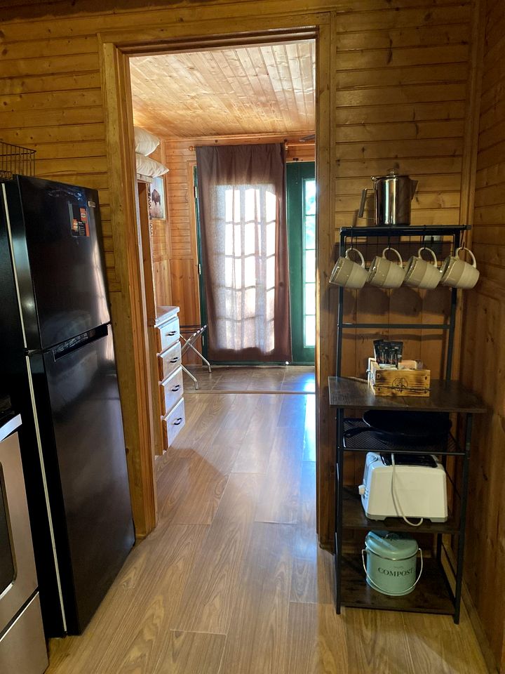 Vacation Cabin Rental with a Private Hot Tub near Fort Worth, Texas