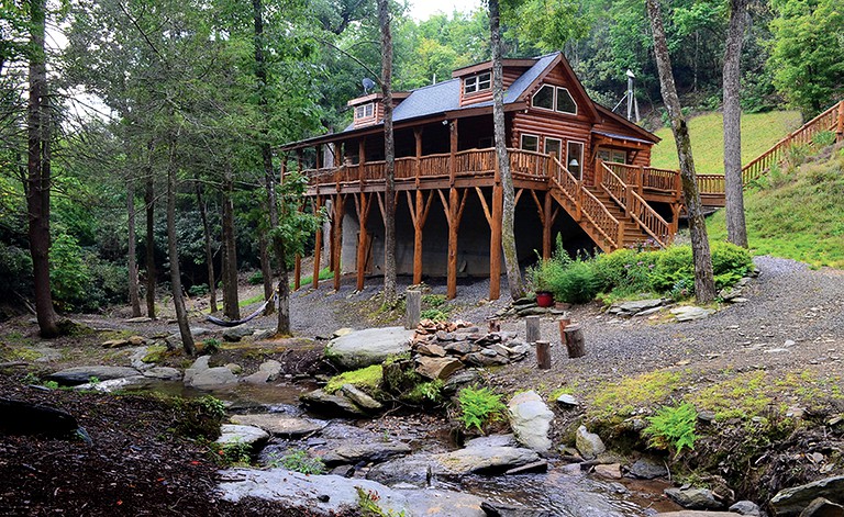 Log Cabins (United States of America, Black Mountain, North Carolina)