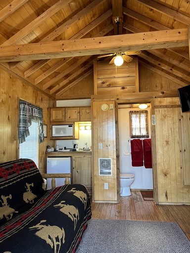 Cabins (United States of America, Meadview, Arizona)
