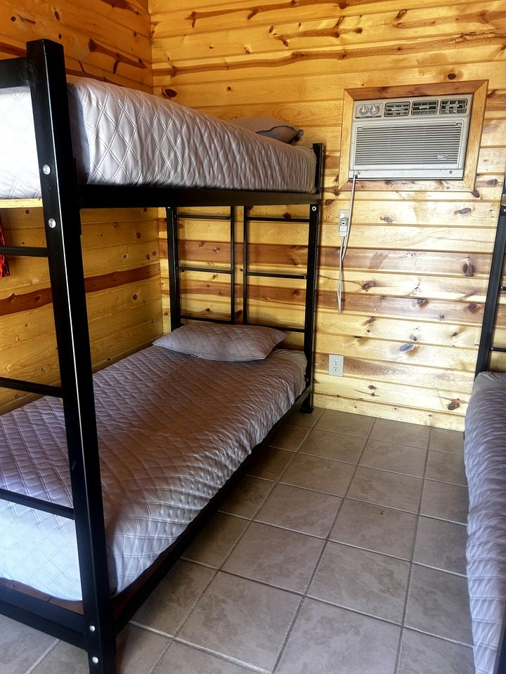 Amazing Cabin with Bunks for an Unforgettable Outdoor Escape in Sturgis, South Dakota