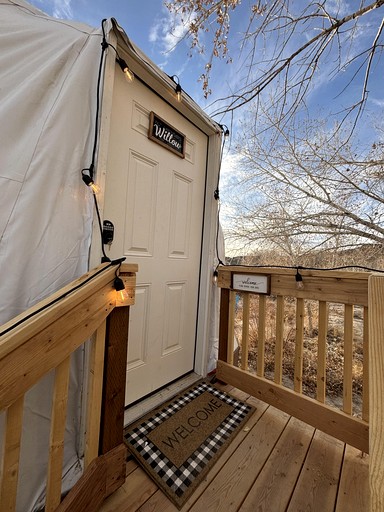 Domes (United States of America, Wayne County, Utah)