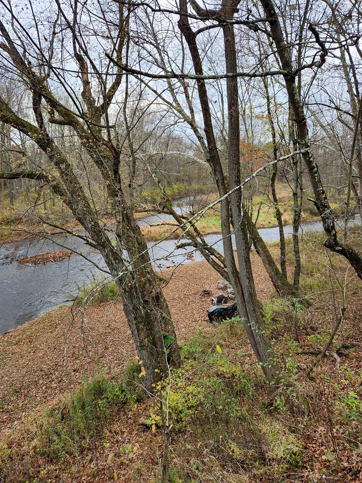 Charming Creekside Log Cabin with Wood Burning Stove Overlooking the Neshannock Creek, Western PA