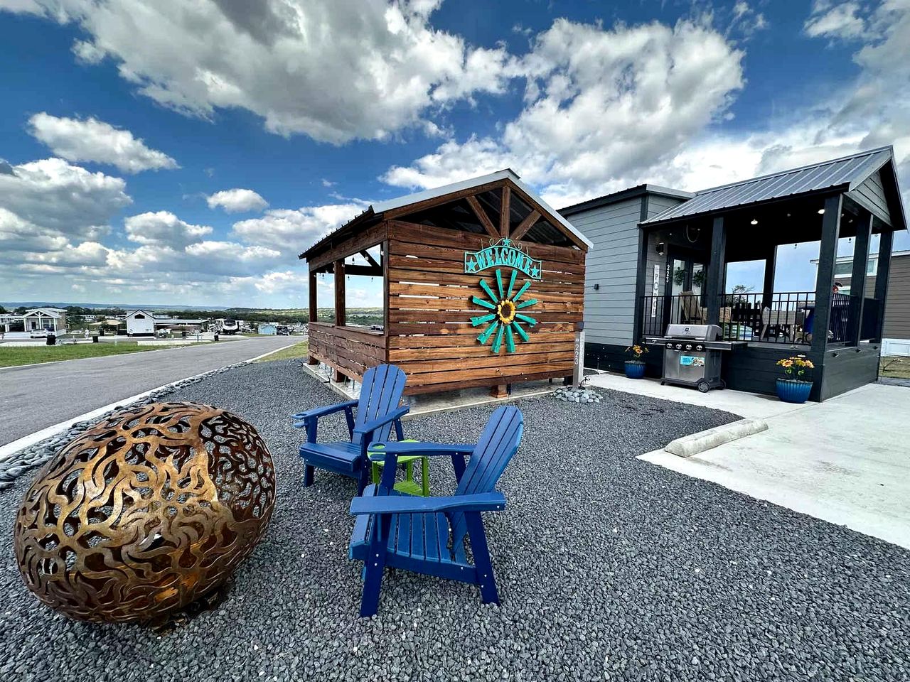 Charming Tiny Home Hideaway with Resort Pool Near Fredericksburg, TX