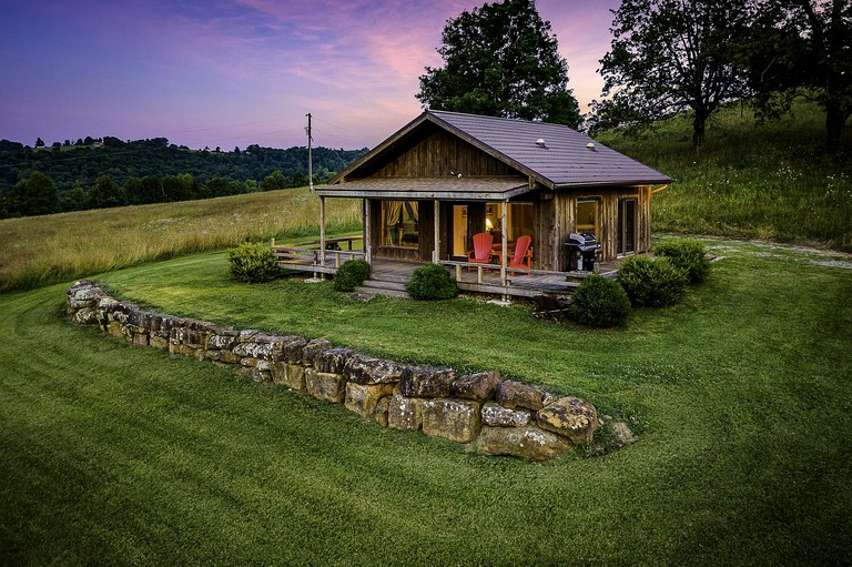 Cabins (United States of America, Compton, Arkansas)
