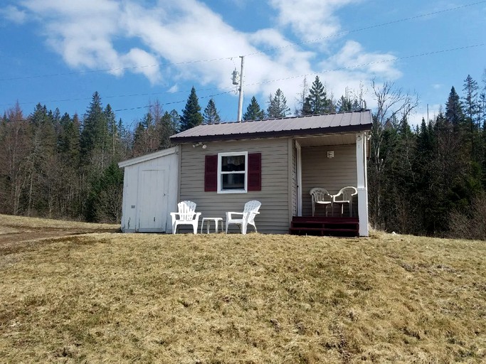 Cabins (United States of America, Stewartstown, New Hampshire)