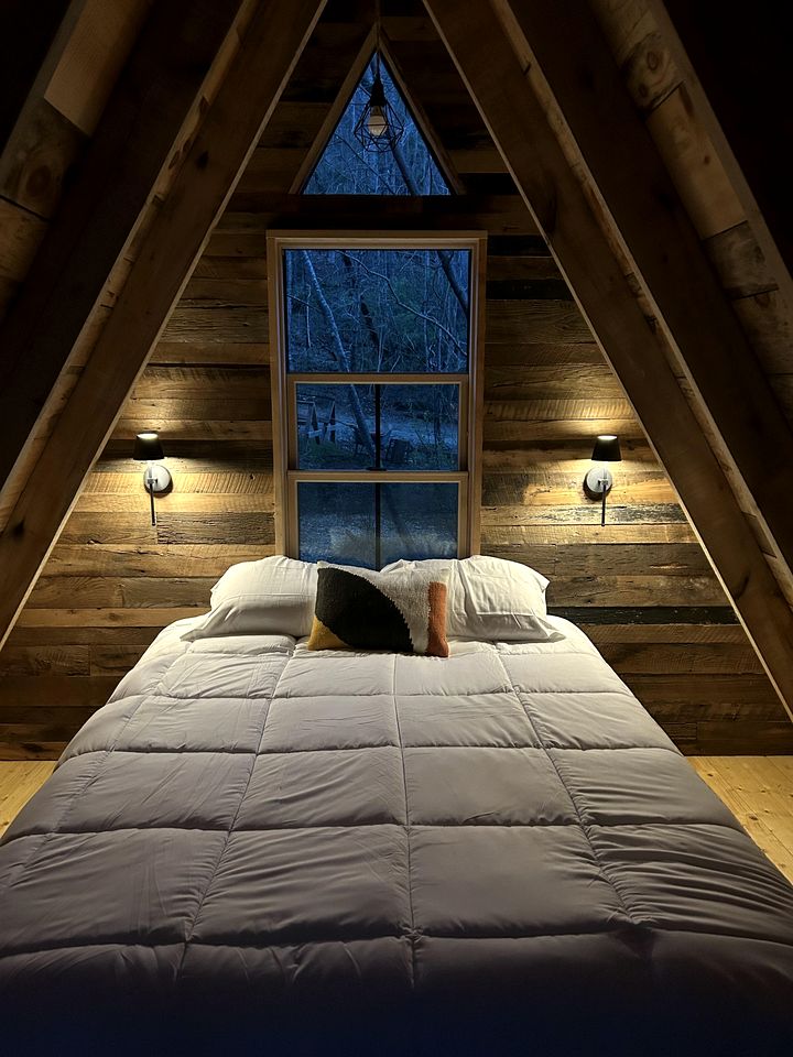 Secluded Off-Grid Cabin Retreat with Fire Pit & Sauna in Zirconia, North Carolina