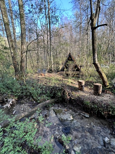 A-Frames (United States of America, Zirconia, North Carolina)