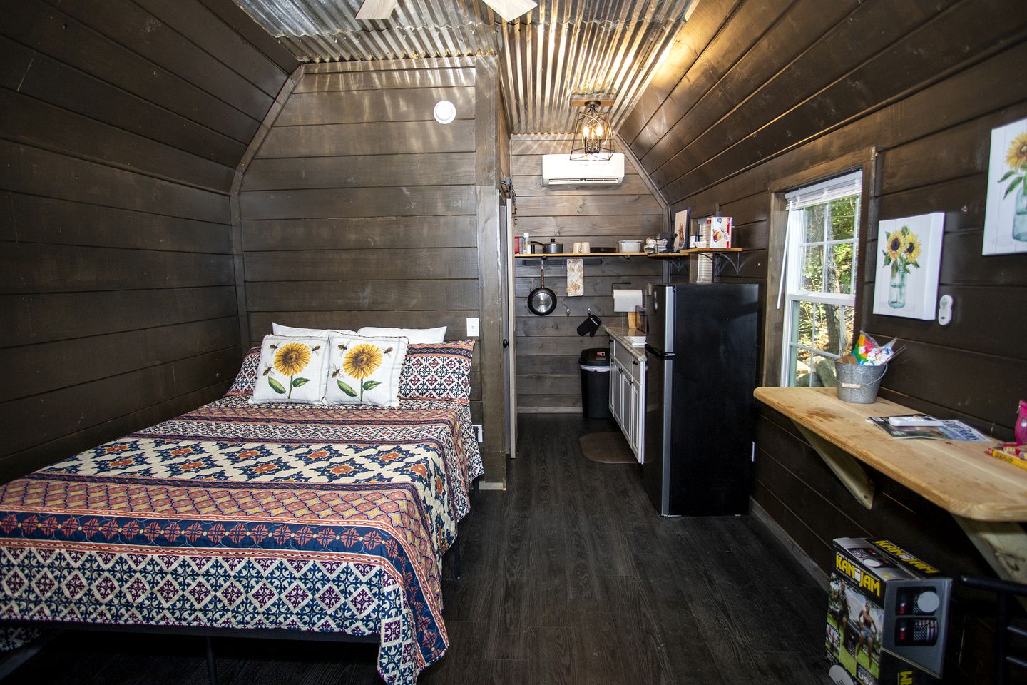 Cute Tiny House Glamping Rentals in Mill Spring, North Carolina