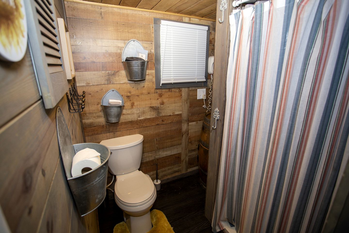 Cute Tiny House Glamping Rentals in Mill Spring, North Carolina