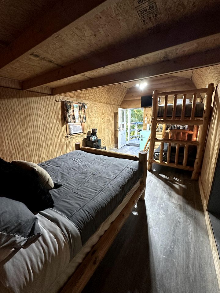 Pet Friendly Cabin with Fire Pit in Murfreesboro, Arkansas