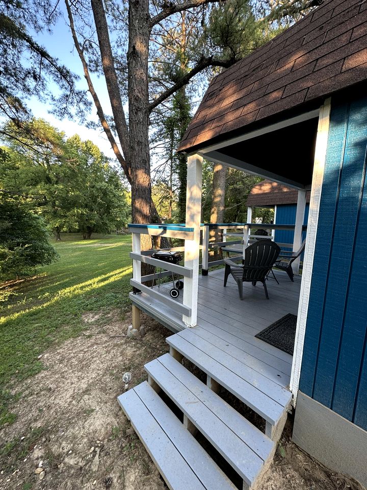 Pet Friendly Cabin with Fire Pit in Murfreesboro, Arkansas