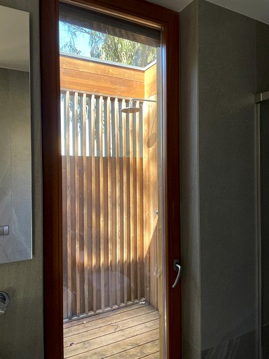 Vacation Rentals (Portugal, --, --)