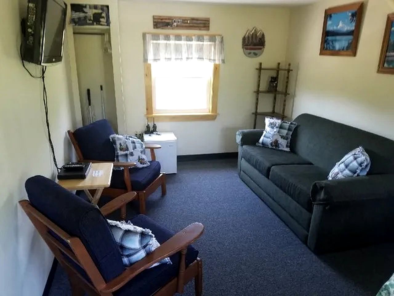 Family Cabin in Stewartstown for a New Hampshire Weekend Getaway