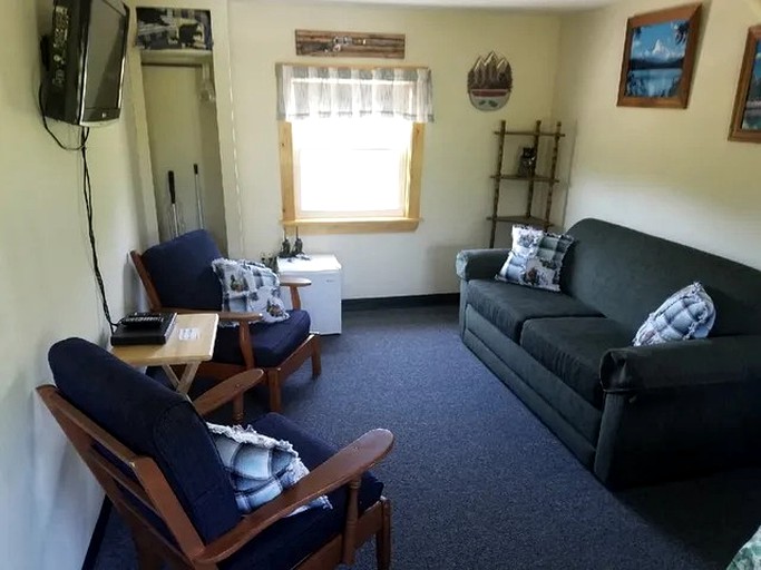 Cabins (United States of America, Stewartstown, New Hampshire)