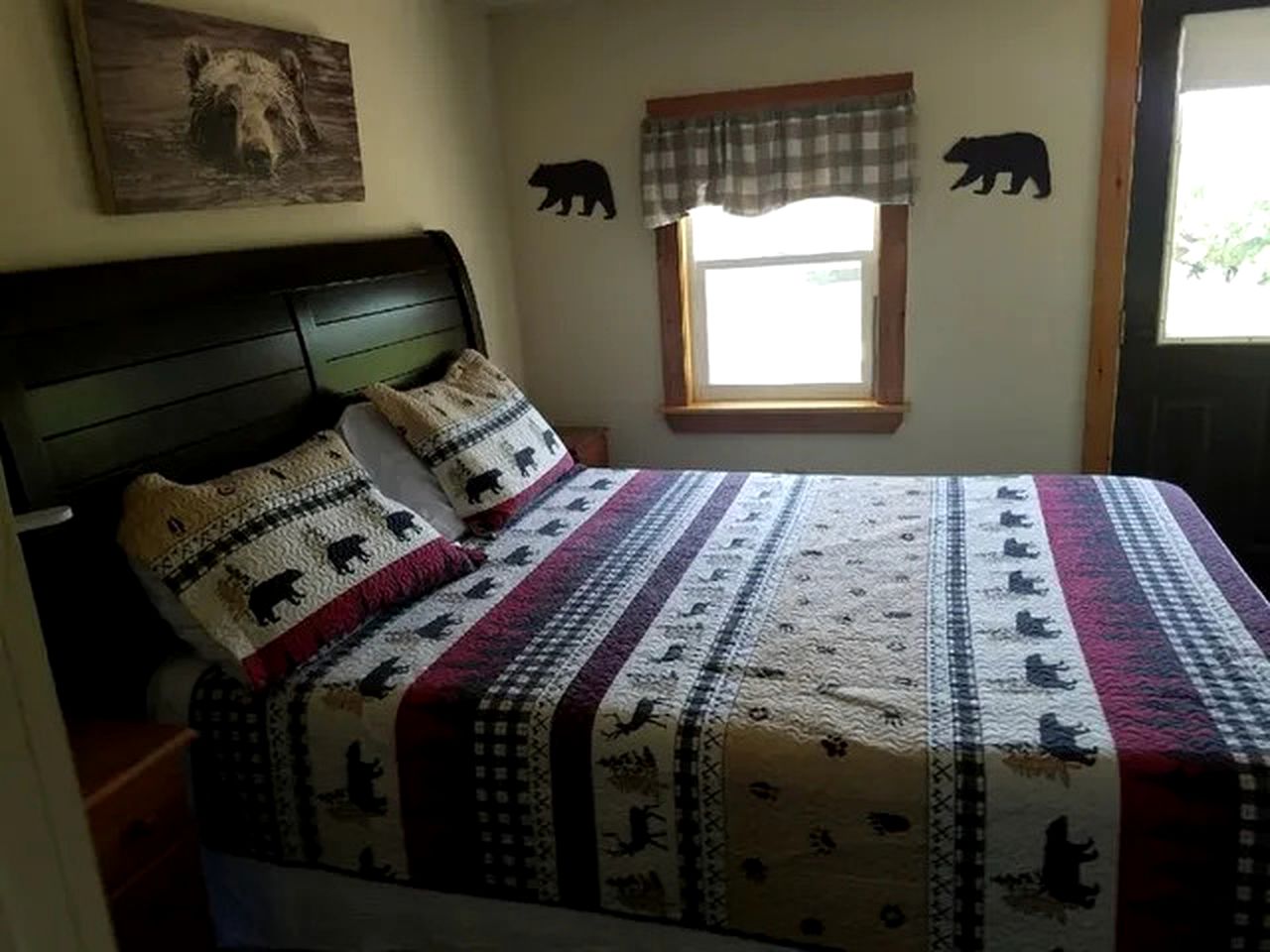 Family Cabin in Stewartstown for a New Hampshire Weekend Getaway