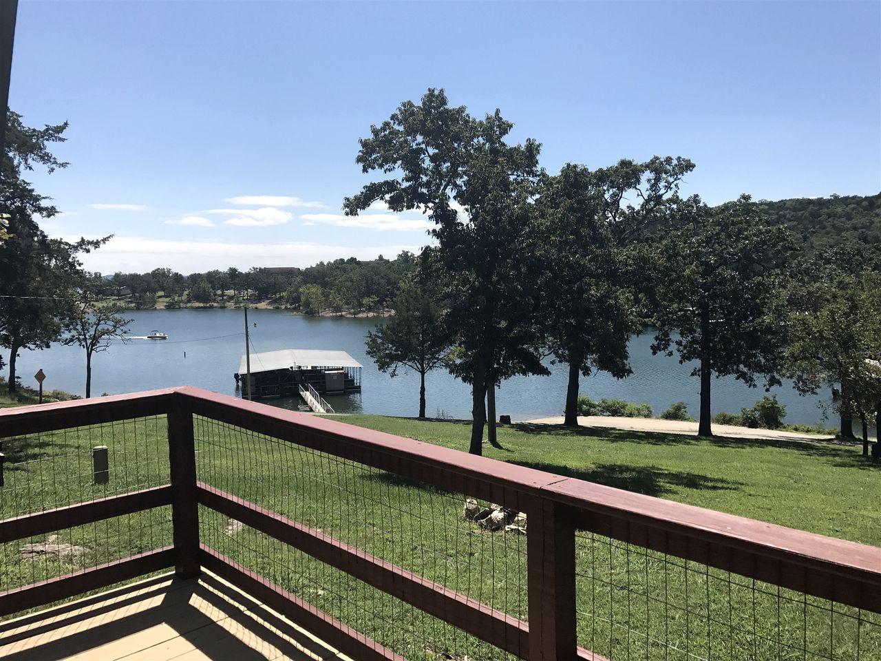 Family Glamping Getaway with Amazing Lake Views of Table Rock Lake